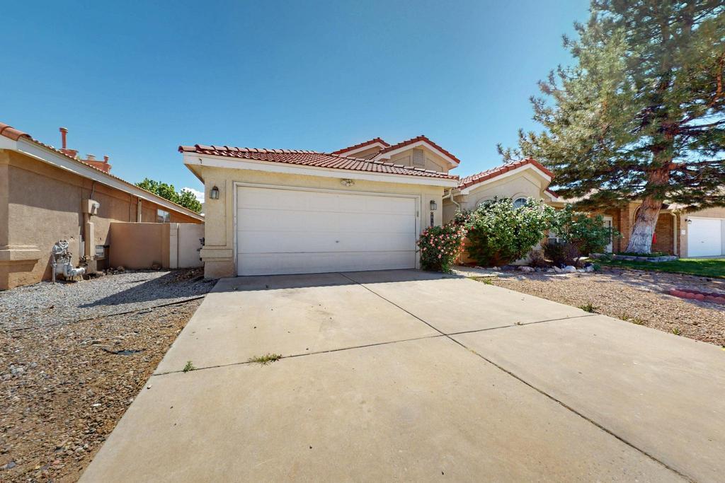 812 Bryce Canyon Street, Albuquerque, New Mexico image 2