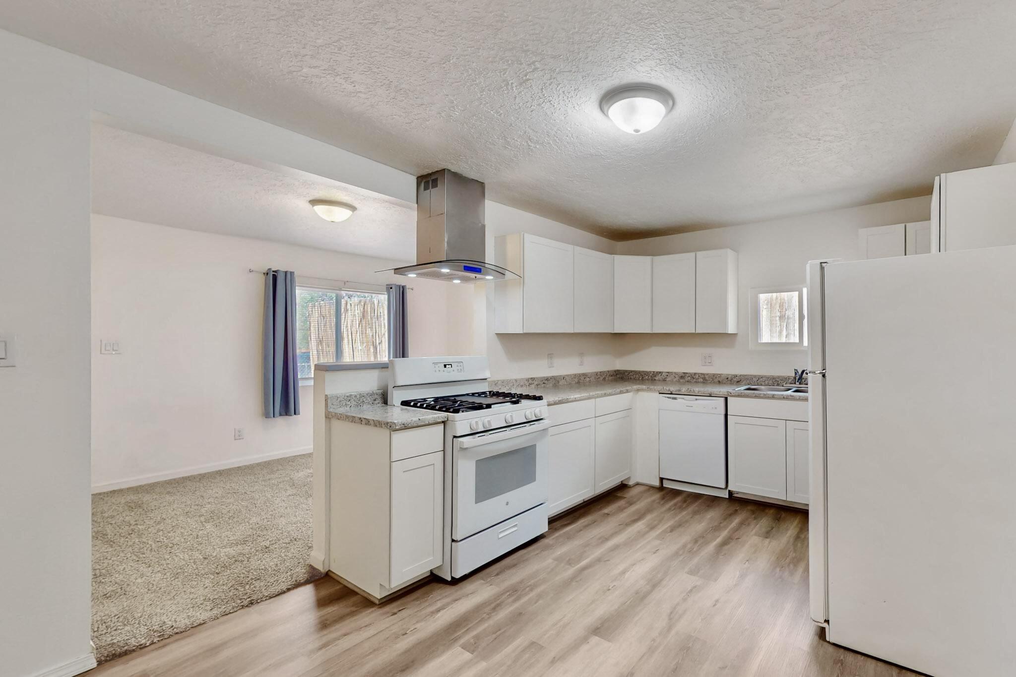 240 Chama Street, Albuquerque, New Mexico image 6