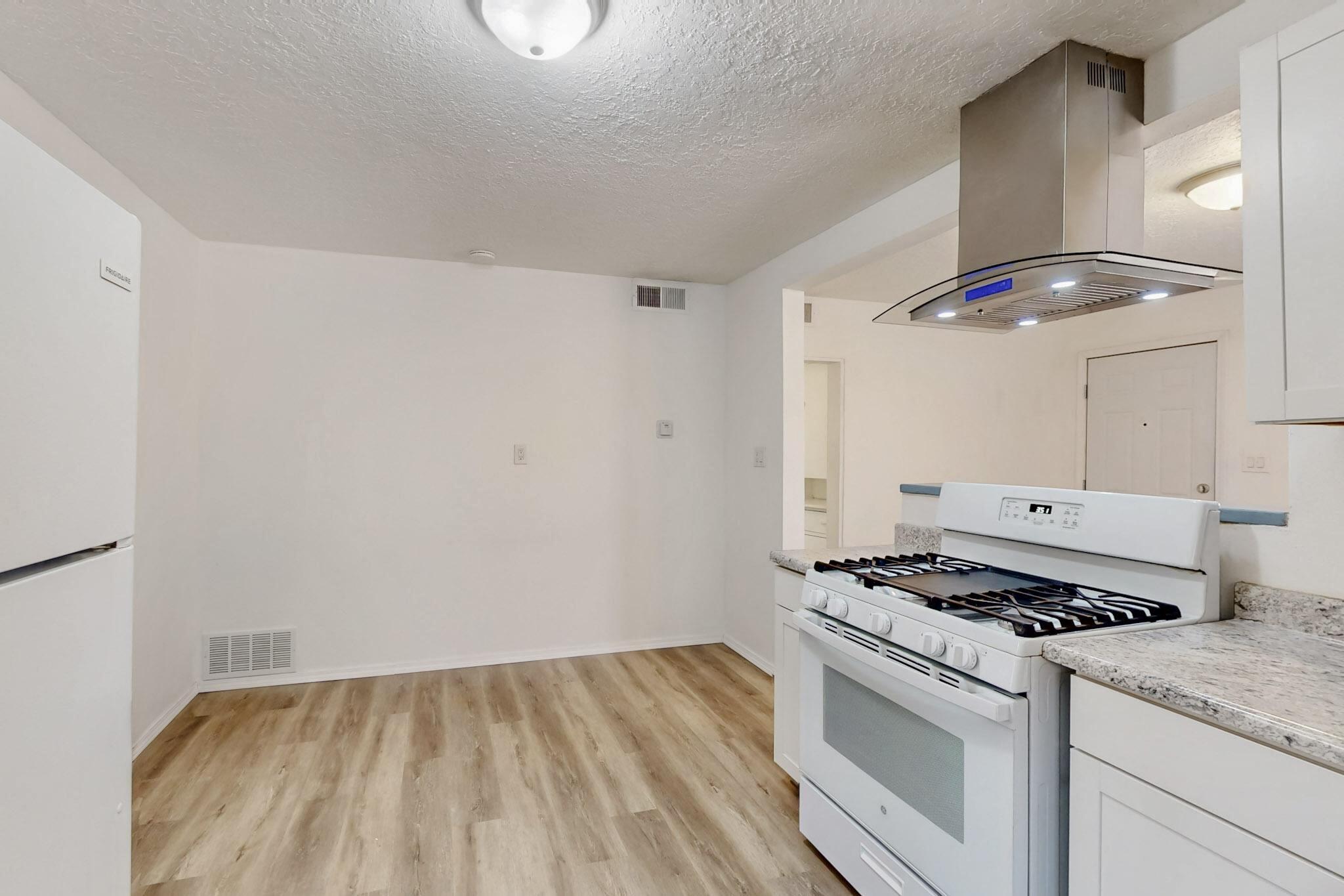 240 Chama Street, Albuquerque, New Mexico image 7