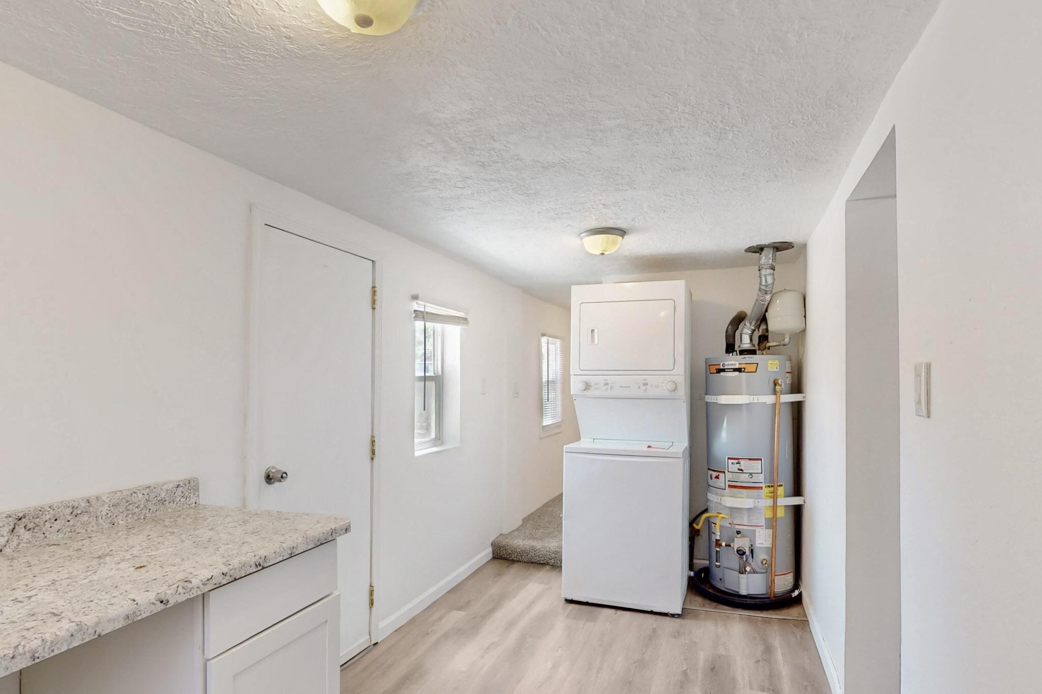 240 Chama Street, Albuquerque, New Mexico image 9