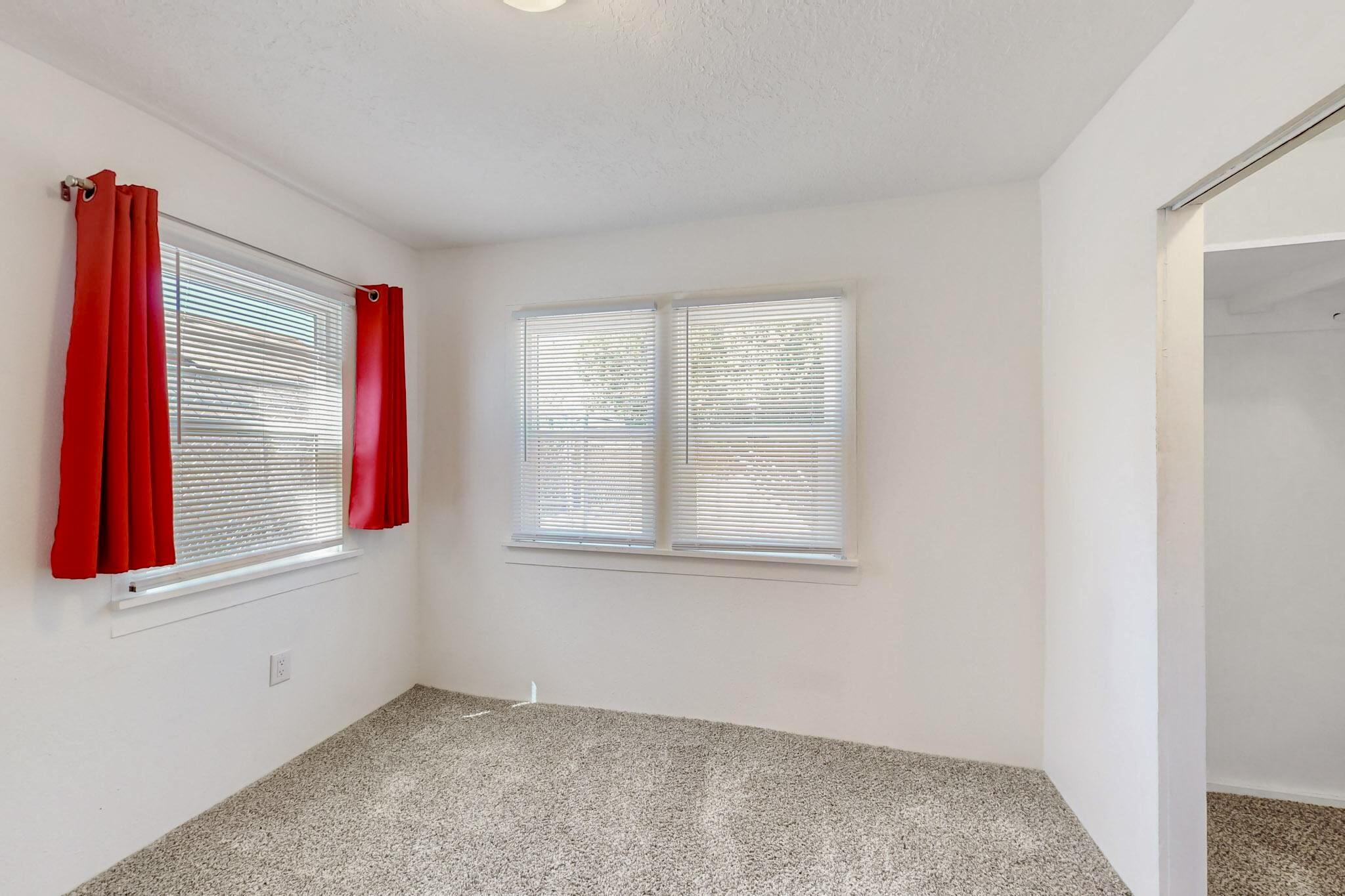 240 Chama Street, Albuquerque, New Mexico image 13