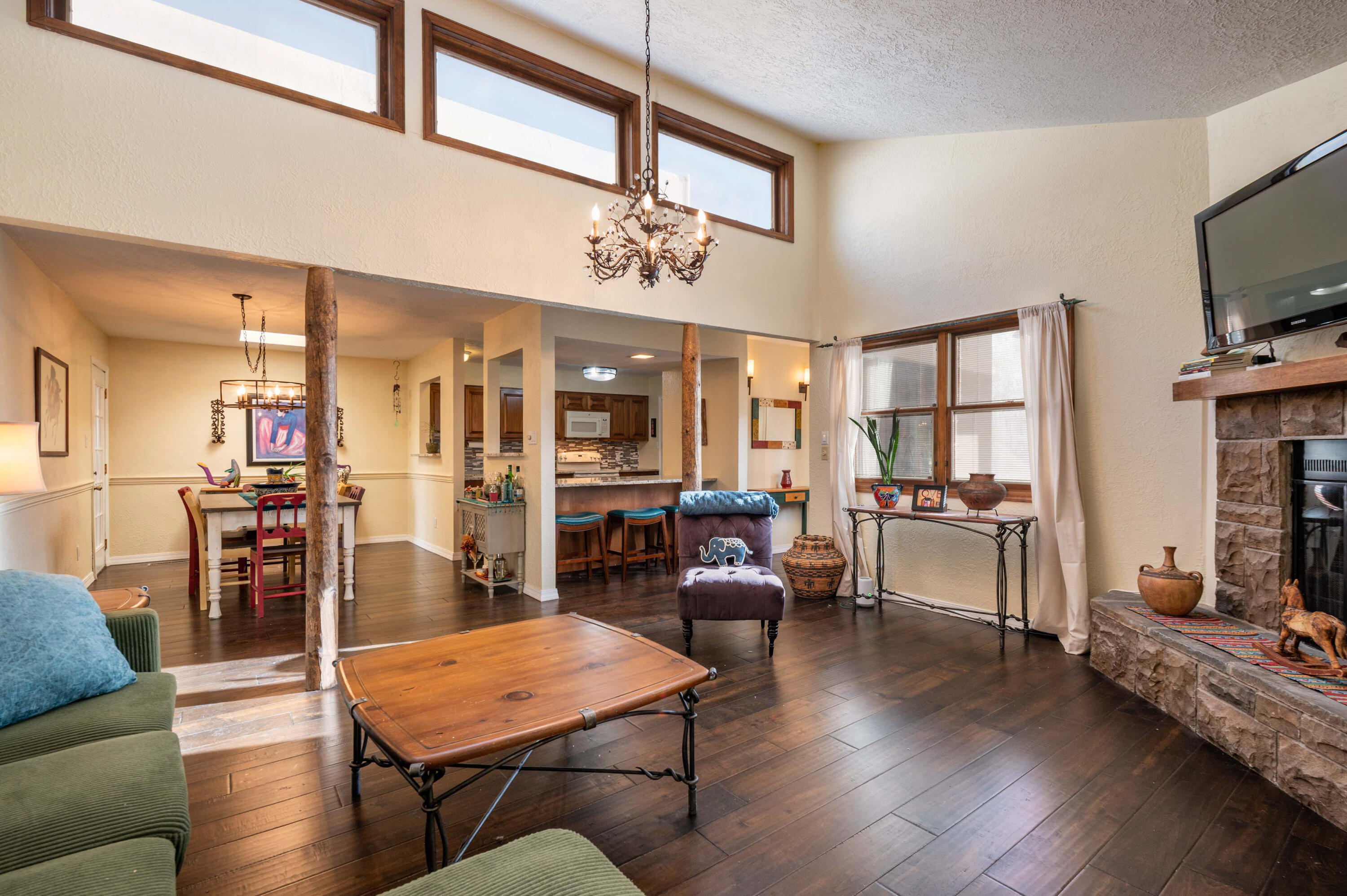 7339 Prairie Road NE