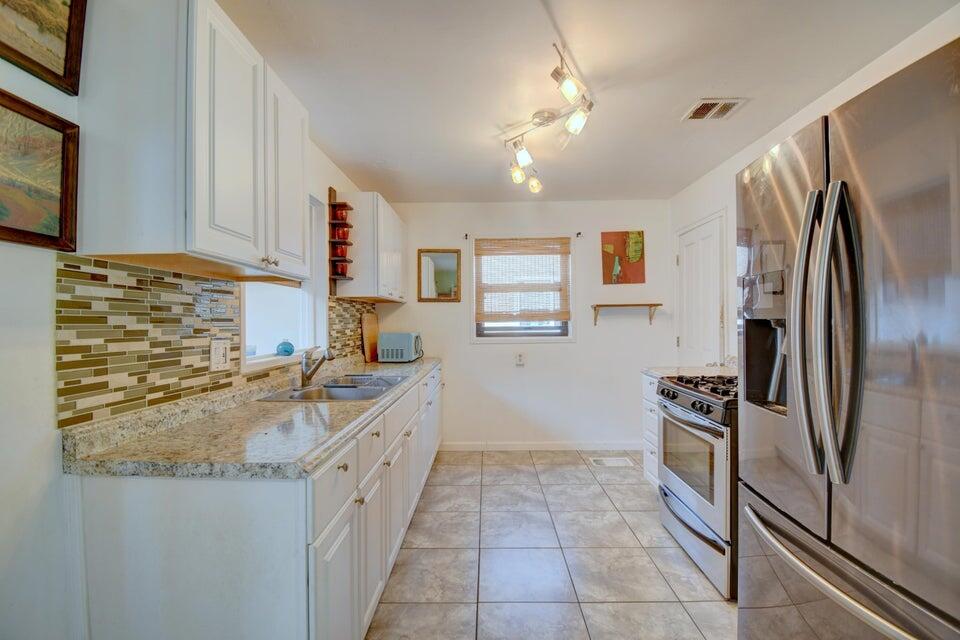 709 Ortiz Drive, Albuquerque, New Mexico image 4