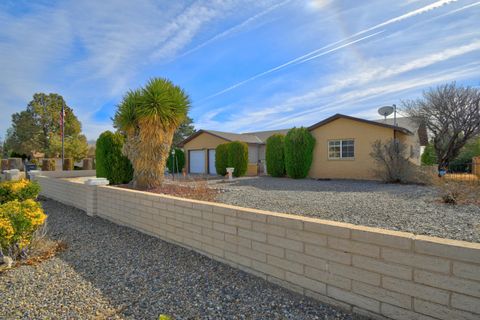 Photo of 3102 May Circle SE, Rio Rancho, NM 87124 (MLS # 1096475)