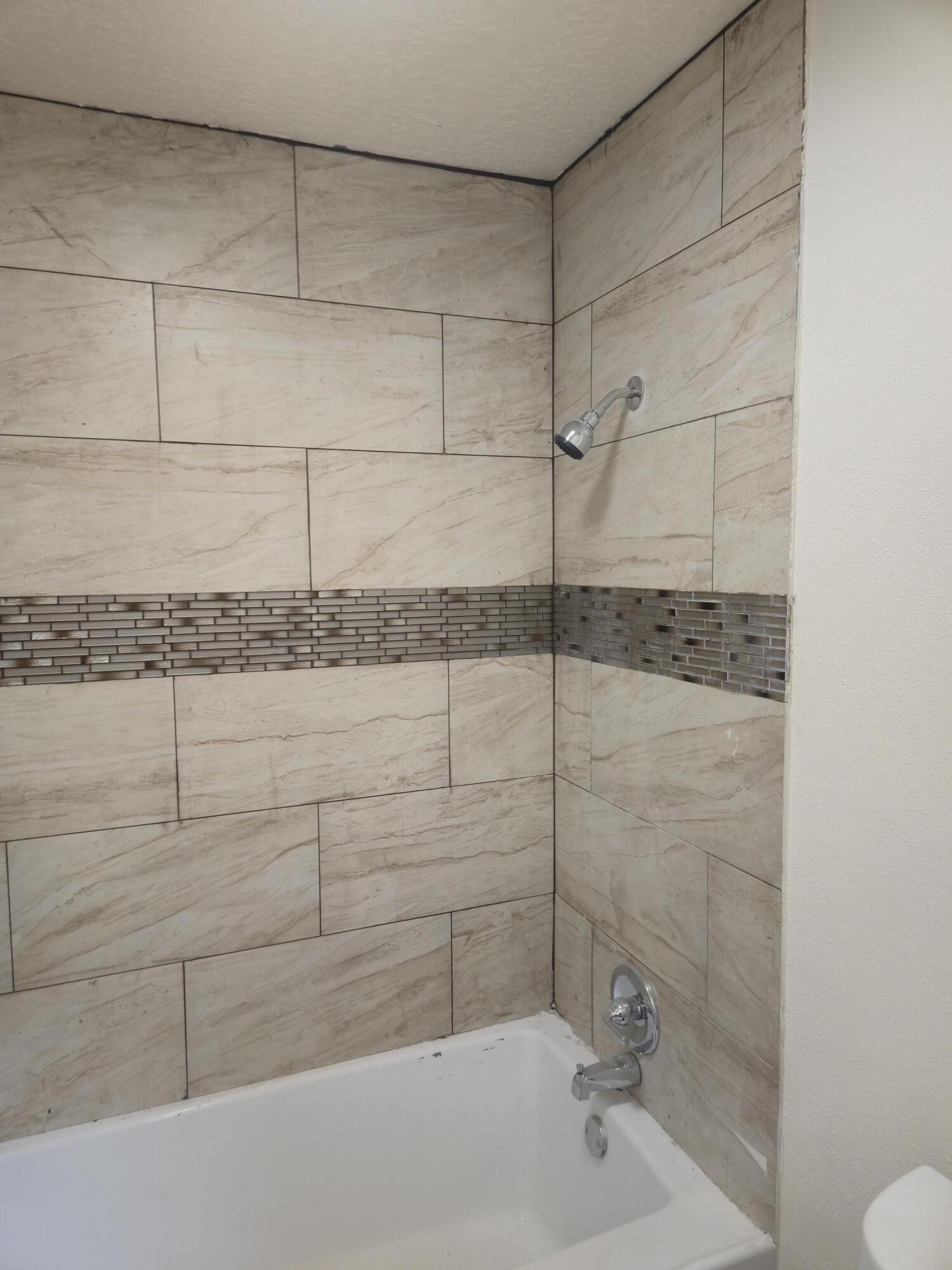 806 Oreja De Oro Drive SE