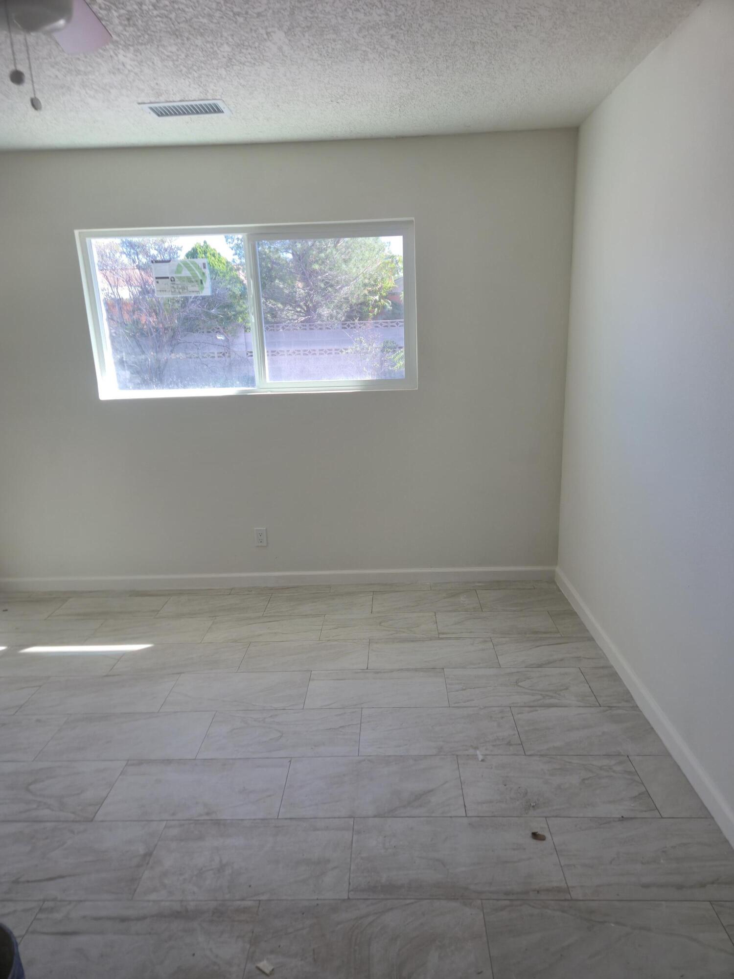 806 Oreja De Oro Drive SE