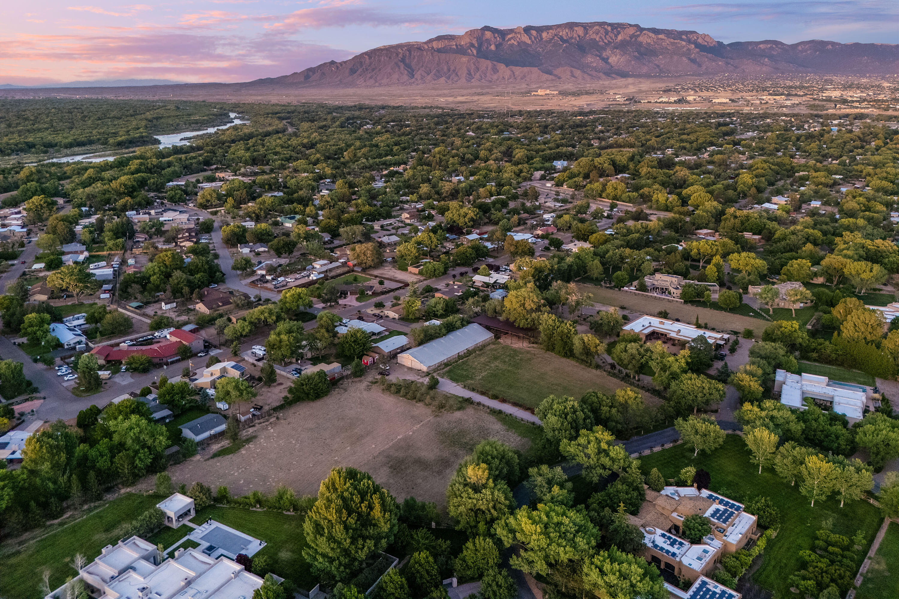 1239 Bona Terra Loop, Albuquerque, New Mexico image 2