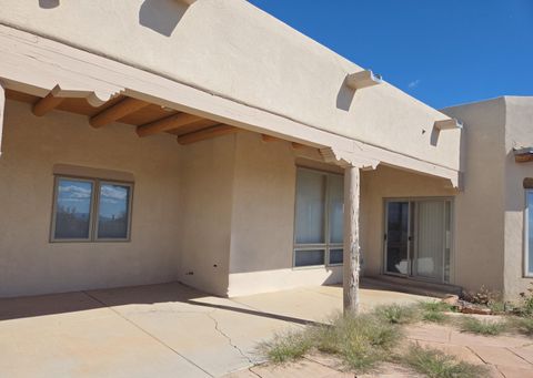 Photo of 17 Condesa Road, Santa Fe, NM 87508 (MLS # 1094842)