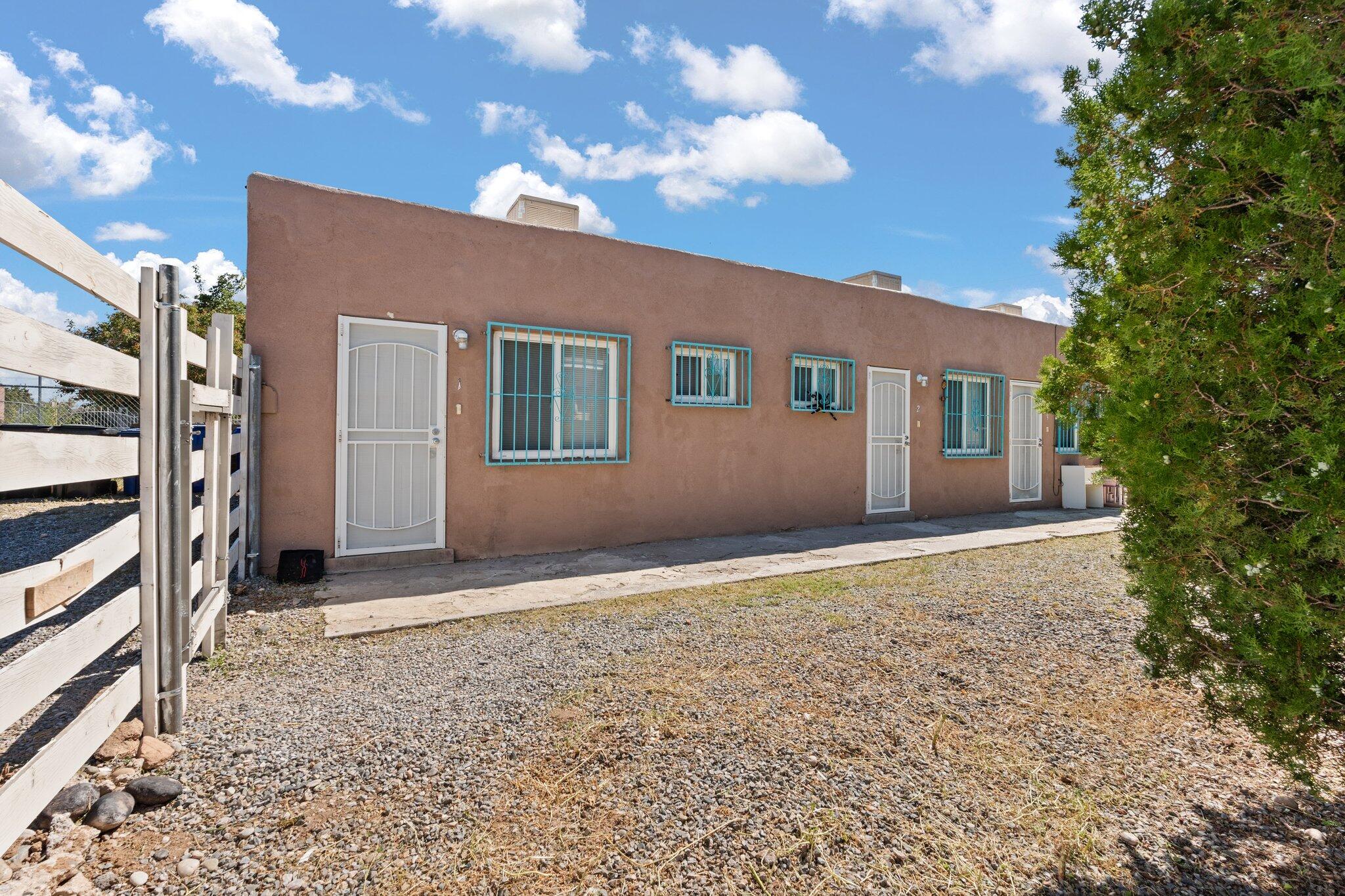 525 Mesilla Street SE 1-6