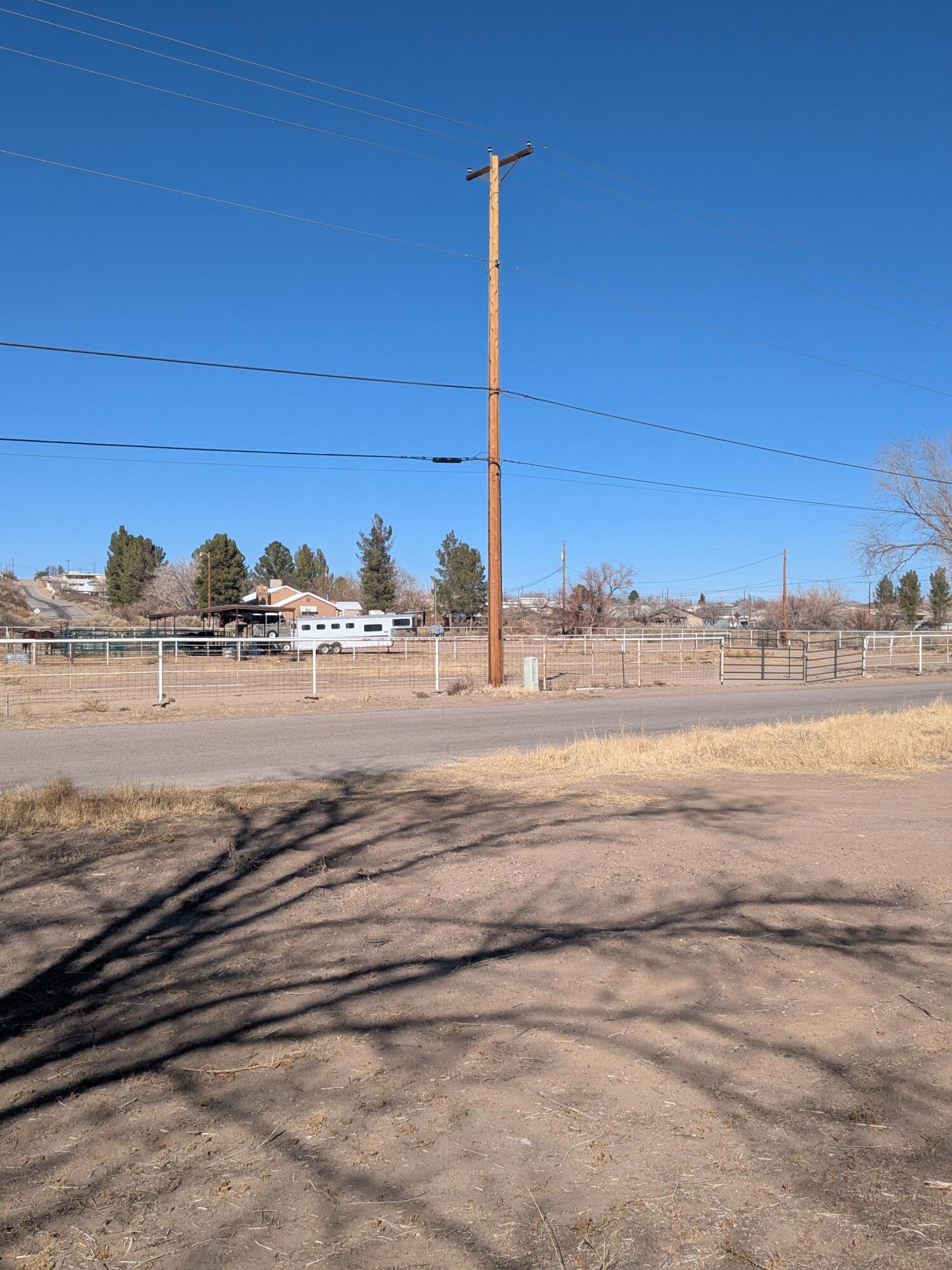 E Riverside Drive, Truth or Consequences, New Mexico image 4