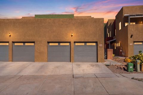 Townhouse For Sale - 1520 Volponi Drive<br/> Bernalillo County, Albuquerque, NM 87123