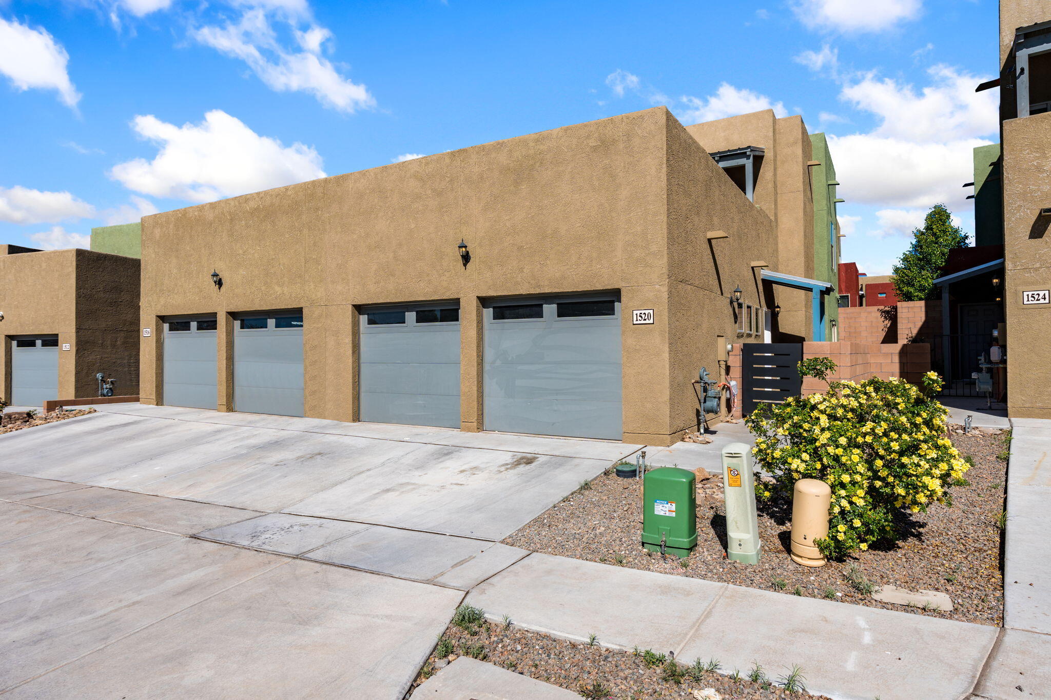 1520 Volponi Drive SE