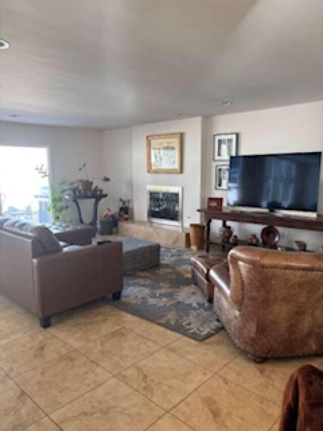 7433 El Morro Road NE