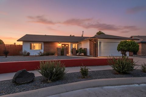 Photo of 5432 Mariposa Drive NW, Albuquerque, NM 87120 (MLS # 1093471)