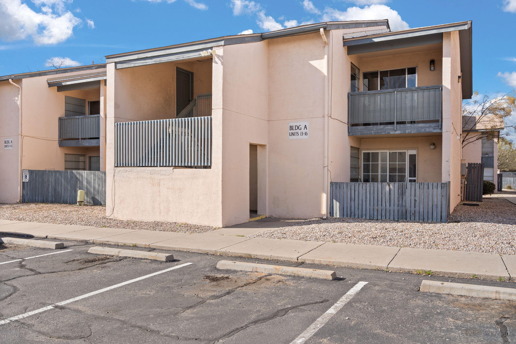 View Albuquerque, NM 87109 condo