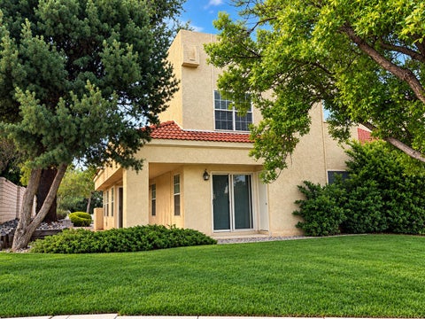 Townhouse For Rent - 9421 Lancaster<br/> Albuquerque, NM 87111