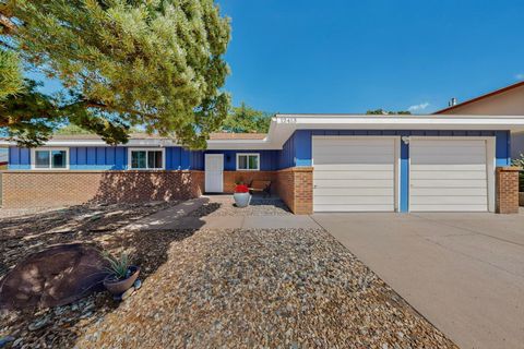 Photo of 12413 Apache Place NE, Albuquerque, NM 87112 (MLS # 1092407)