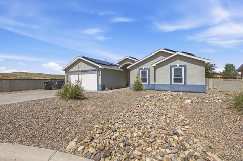 Photo of 10 Psalms Place, Los Lunas, NM 87031 (MLS # 1104242)