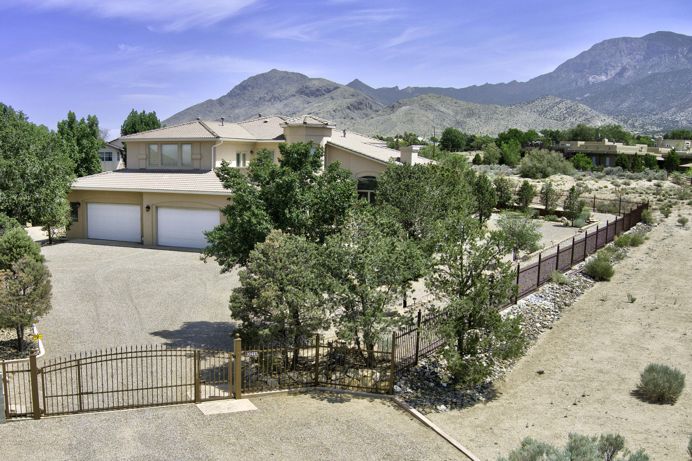 10421 Eagle Rock Avenue NE
