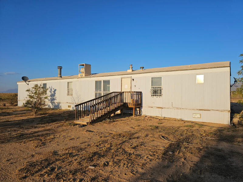 21 San Rafael Place, Los Lunas, New Mexico image 1