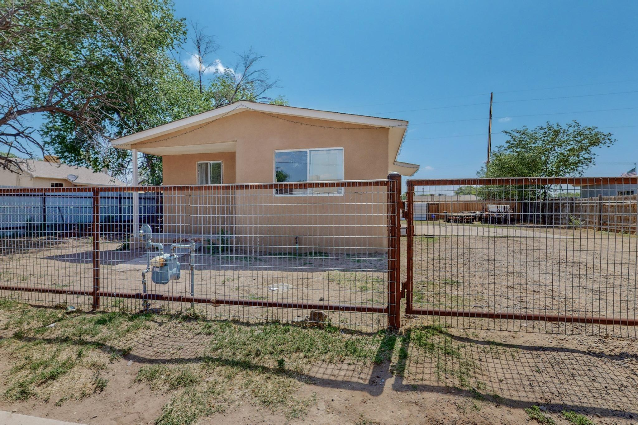 416 S Sixth Street, Belen, New Mexico image 5