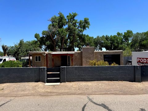 201 MARLOWE Lane Albuquerque NM 87113