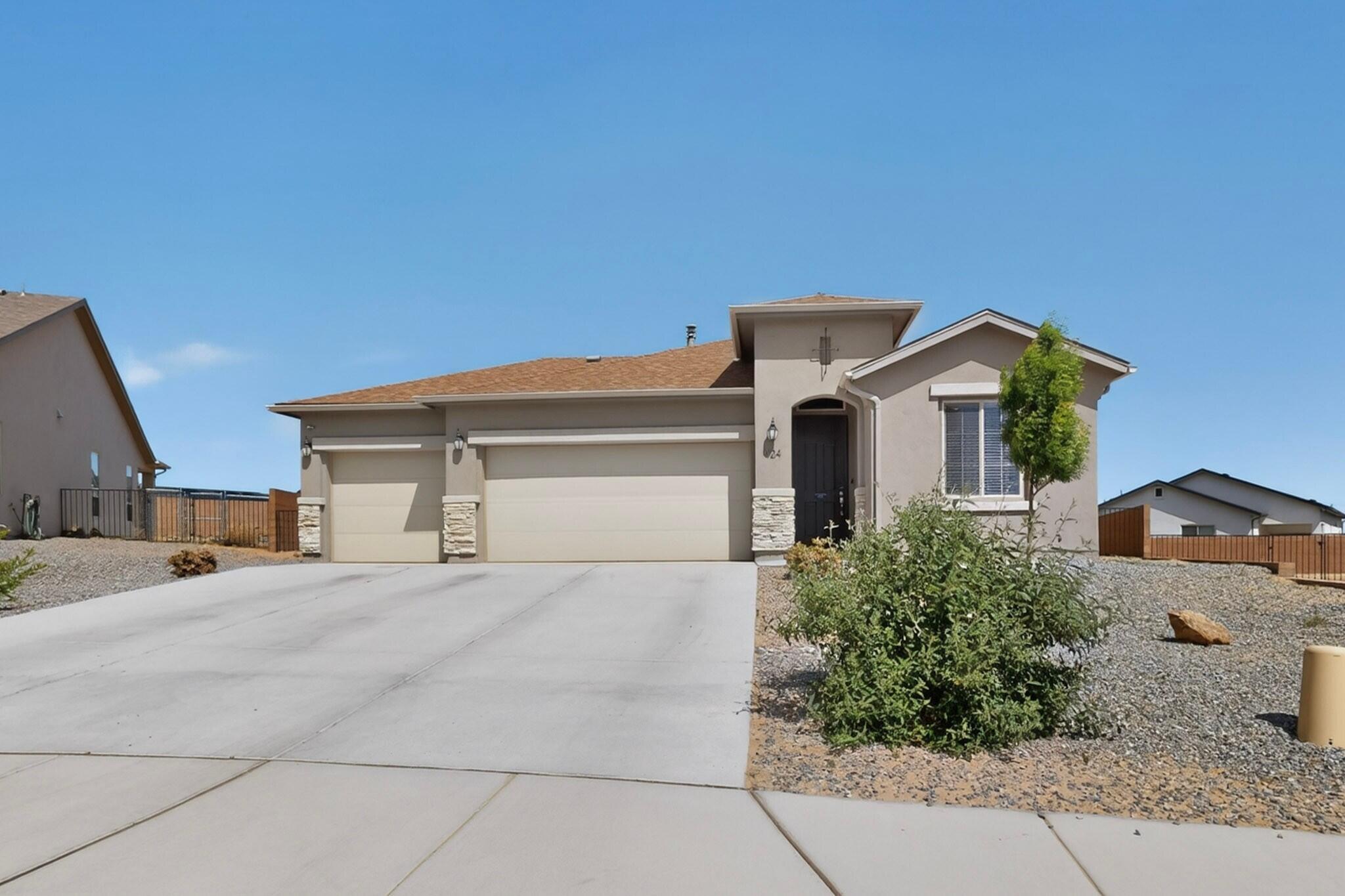 424 Liam Court SW
