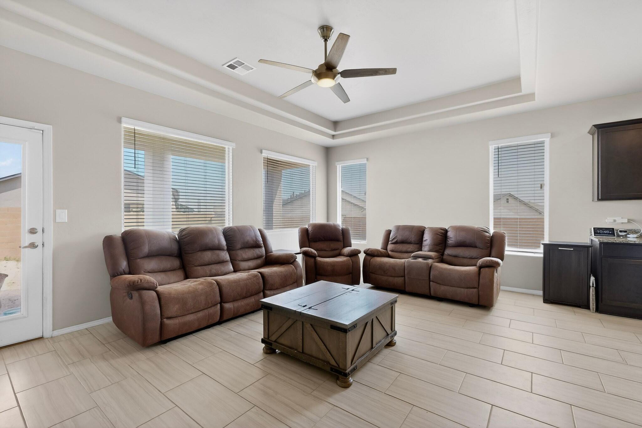 424 Liam Court SW