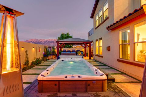 Photo of 6631 Yawkey Way NE, Albuquerque, NM 87113 (MLS # 1094918)