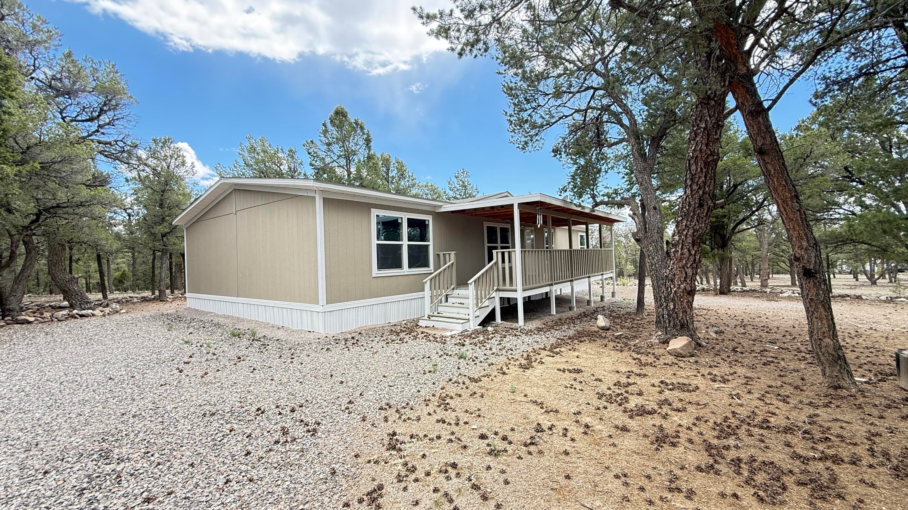 21 Branding Iron Road
