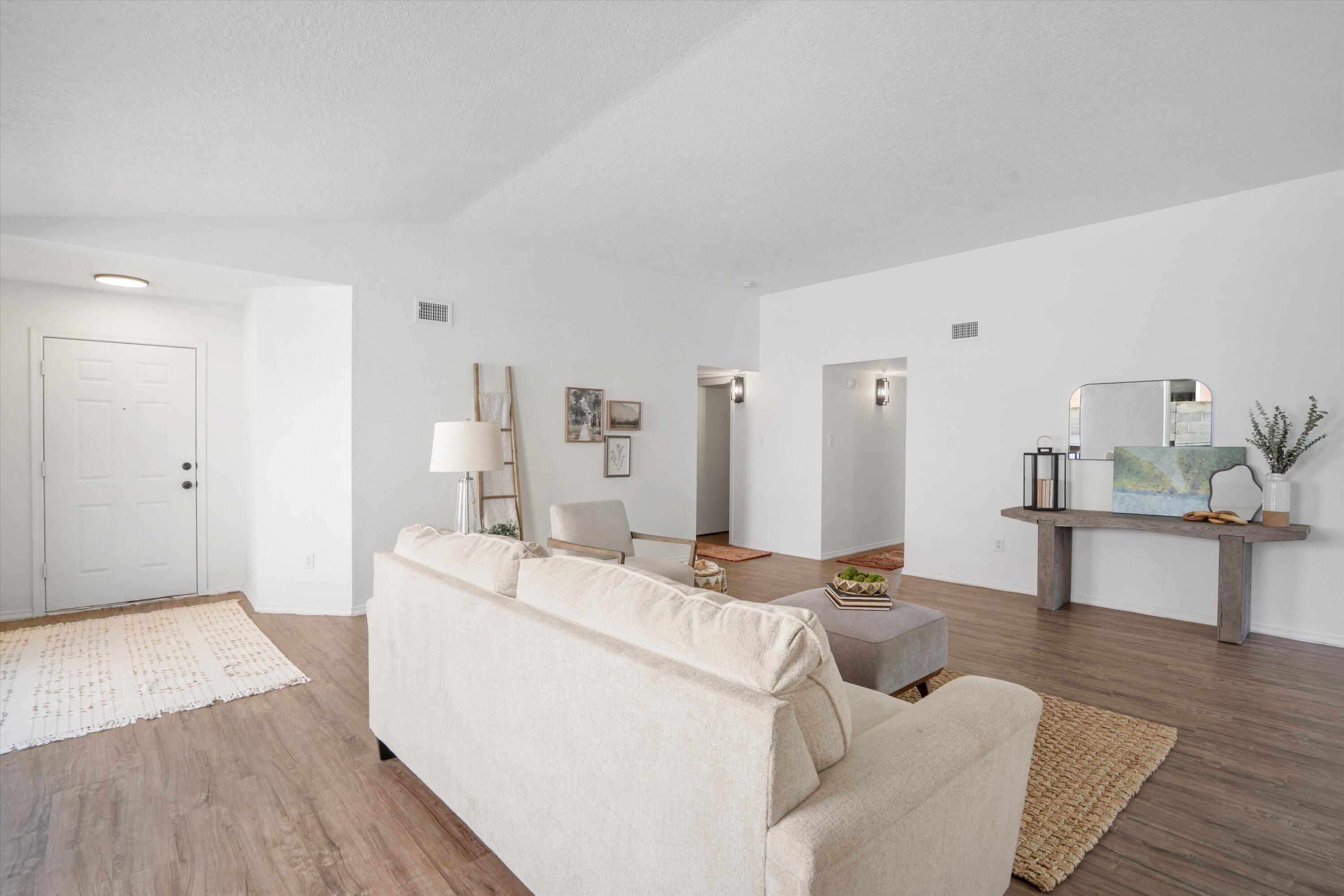 6124 Costa Blanca Avenue, Albuquerque, New Mexico image 6