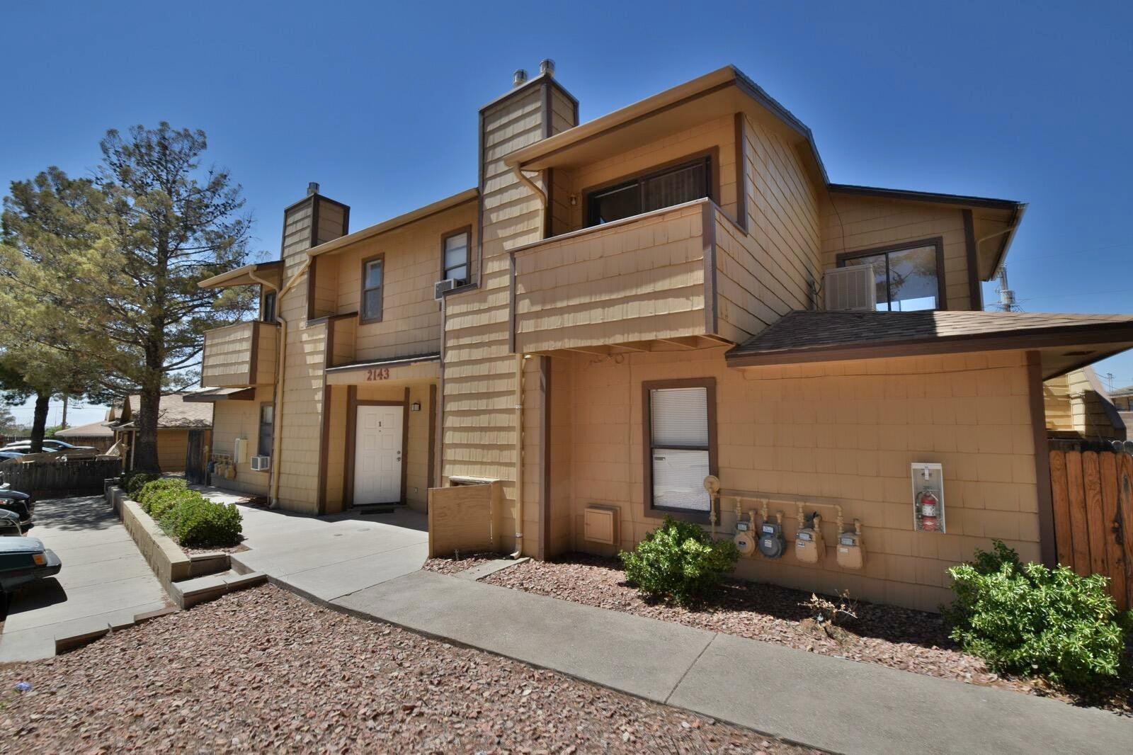 2100 Stardust Court