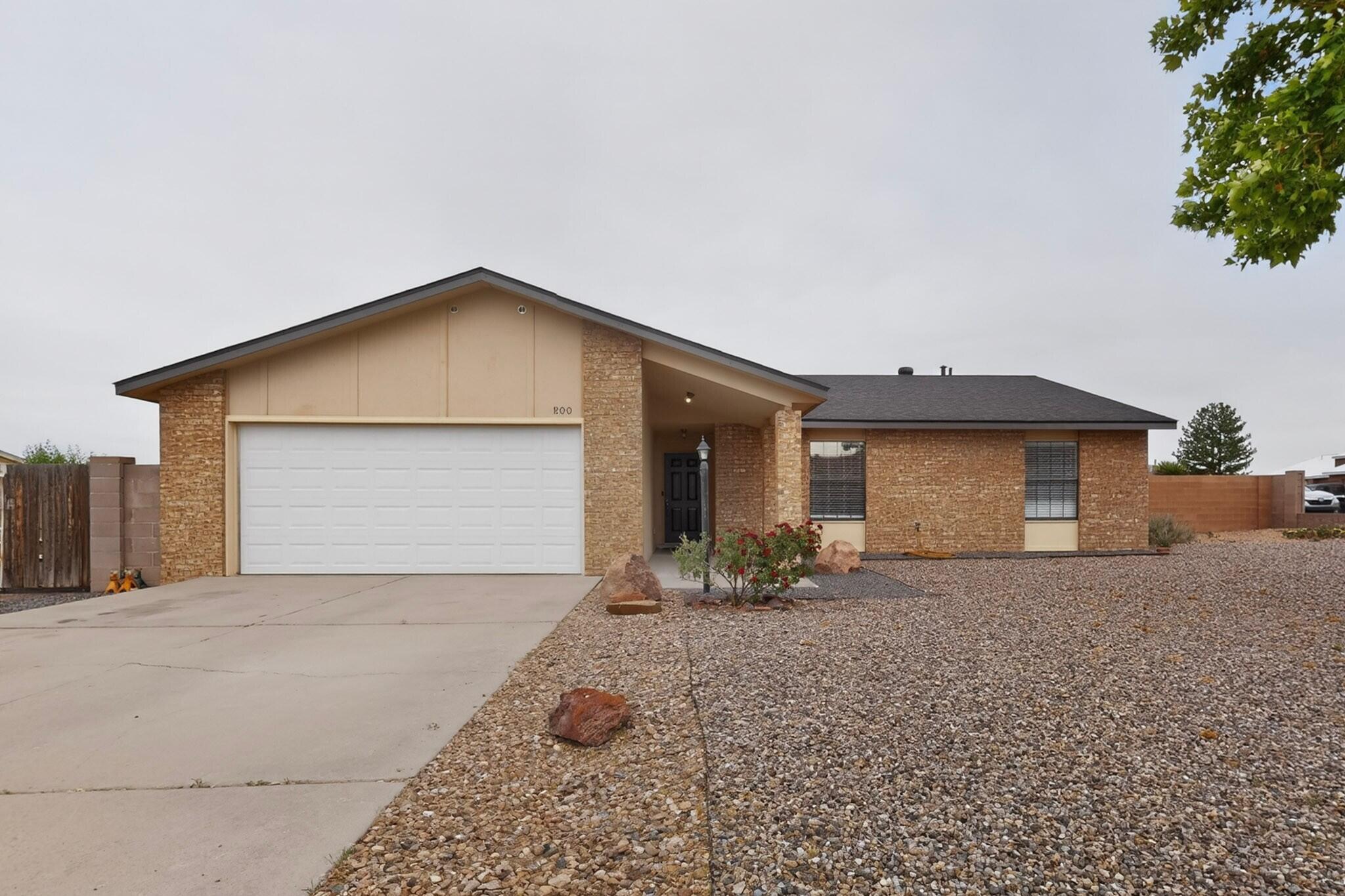 1200 Weeping Willow Court NE