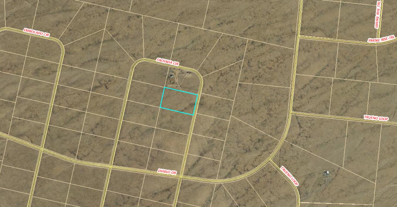 Lot 7 Fachada Circle