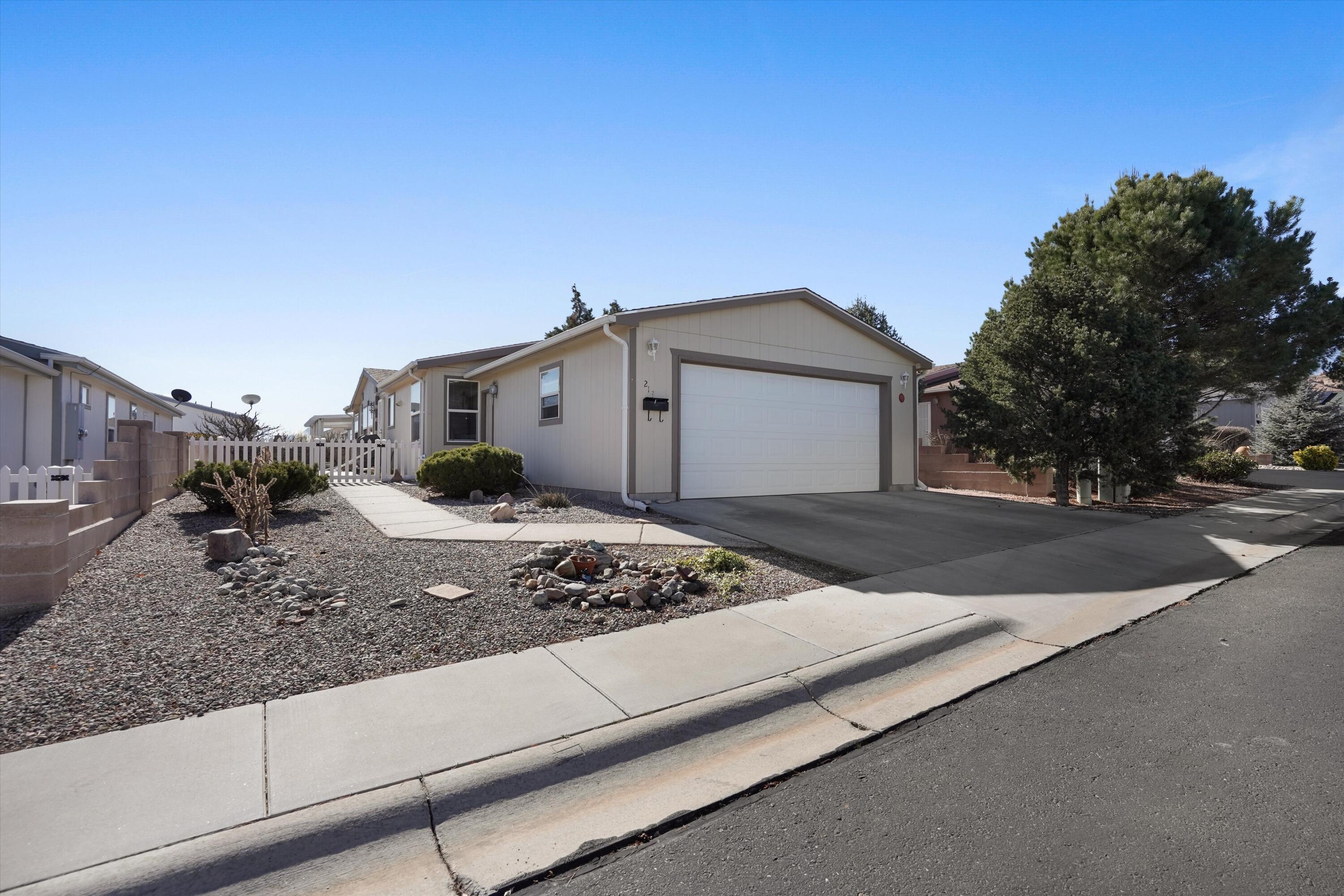 213 Sunrise Bluffs Drive