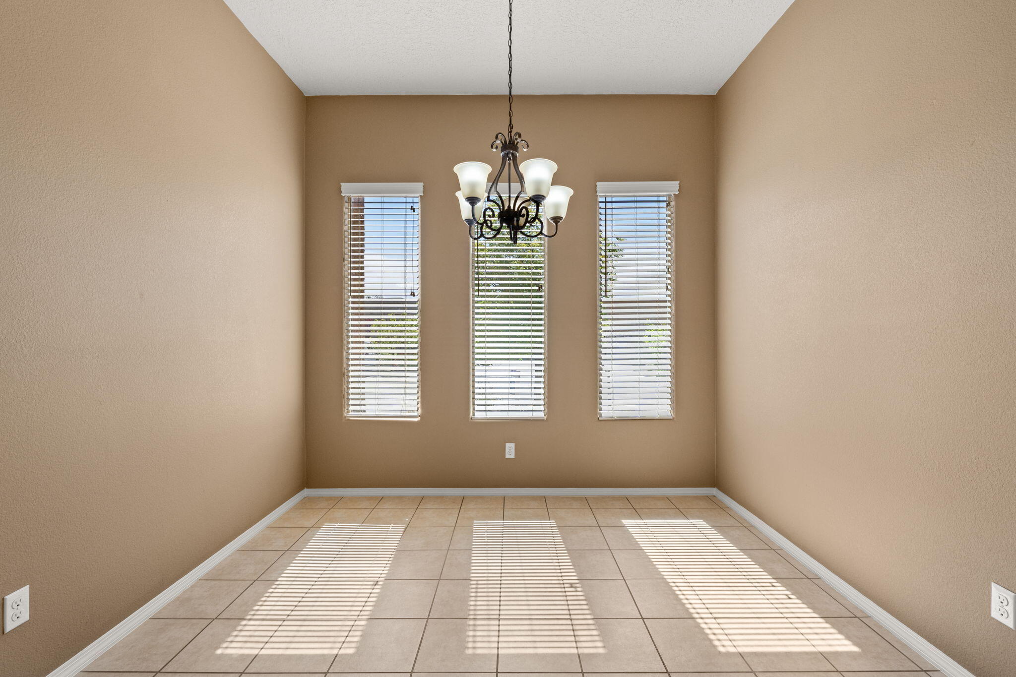 2443 Treviso Drive, Rio Rancho, New Mexico image 8