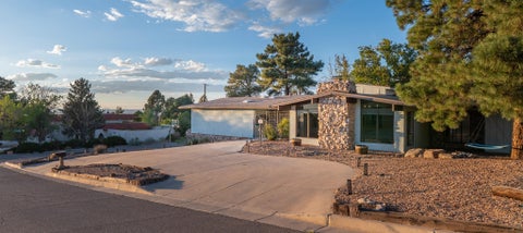 Homes For Sale - 13501 Cedarbrook Avenue<br/> Bernalillo County, Albuquerque, NM 87111