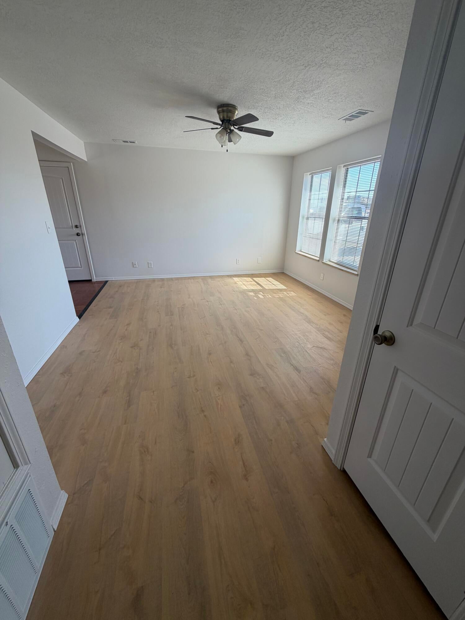 1624 Beatrice Lane