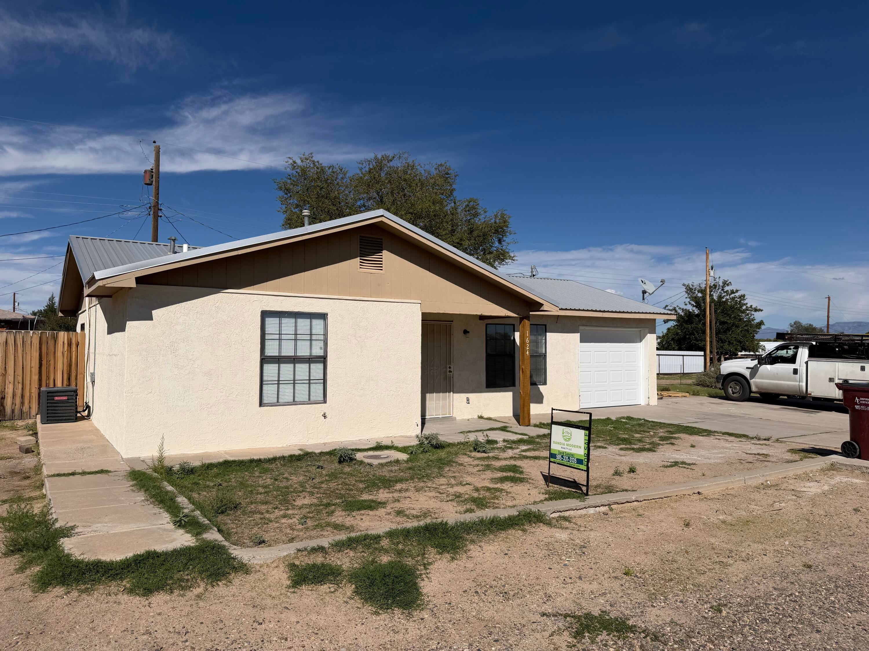 1624 Beatrice Lane