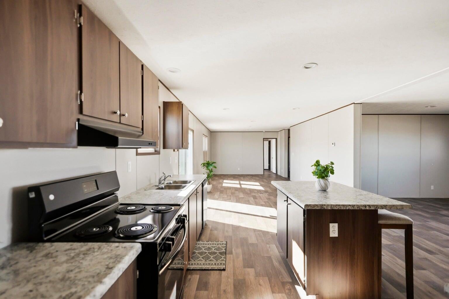 5 Meadowlake Circle