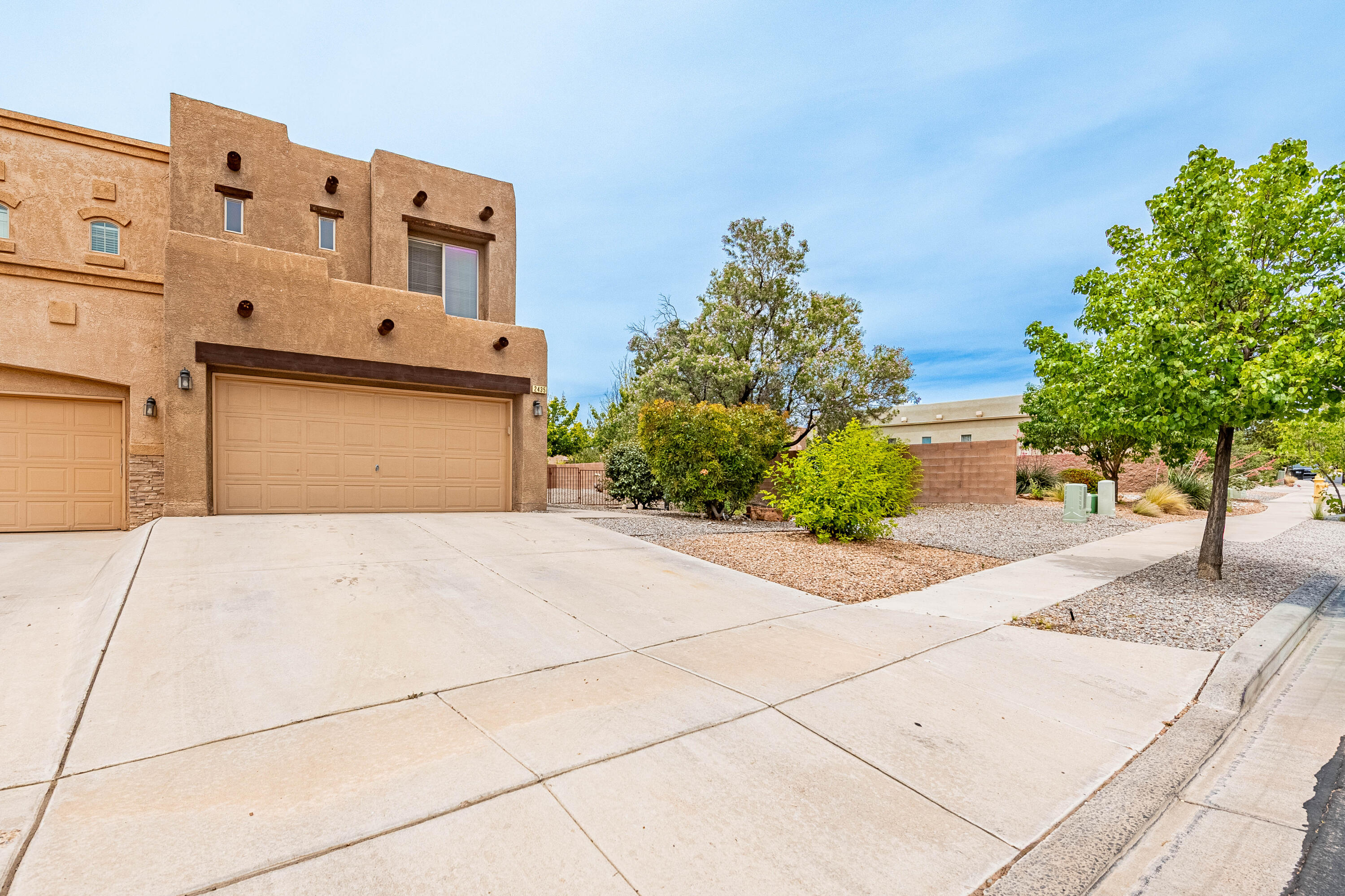 2435 Pelizzano Drive SE