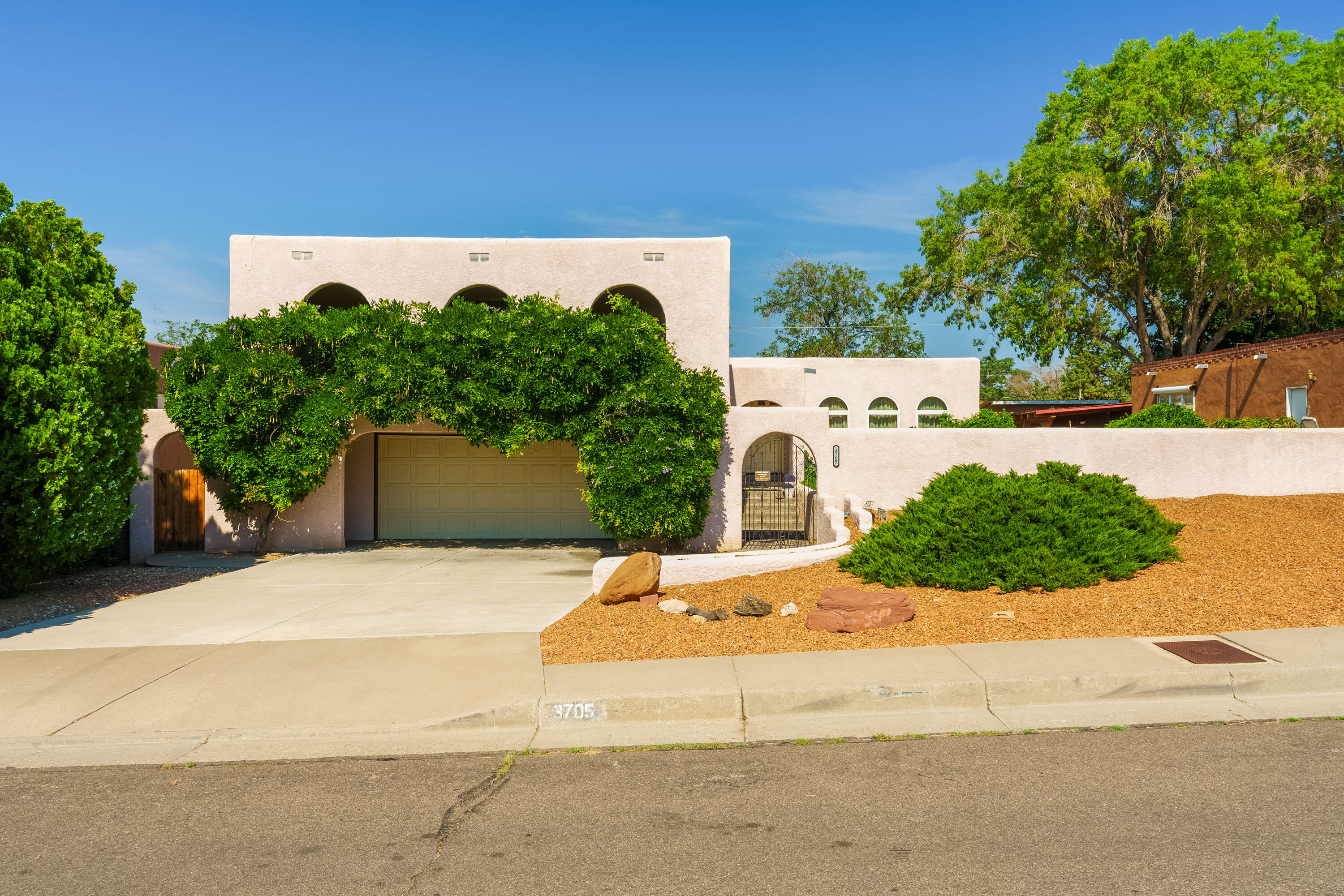 View Albuquerque, NM 87111 house