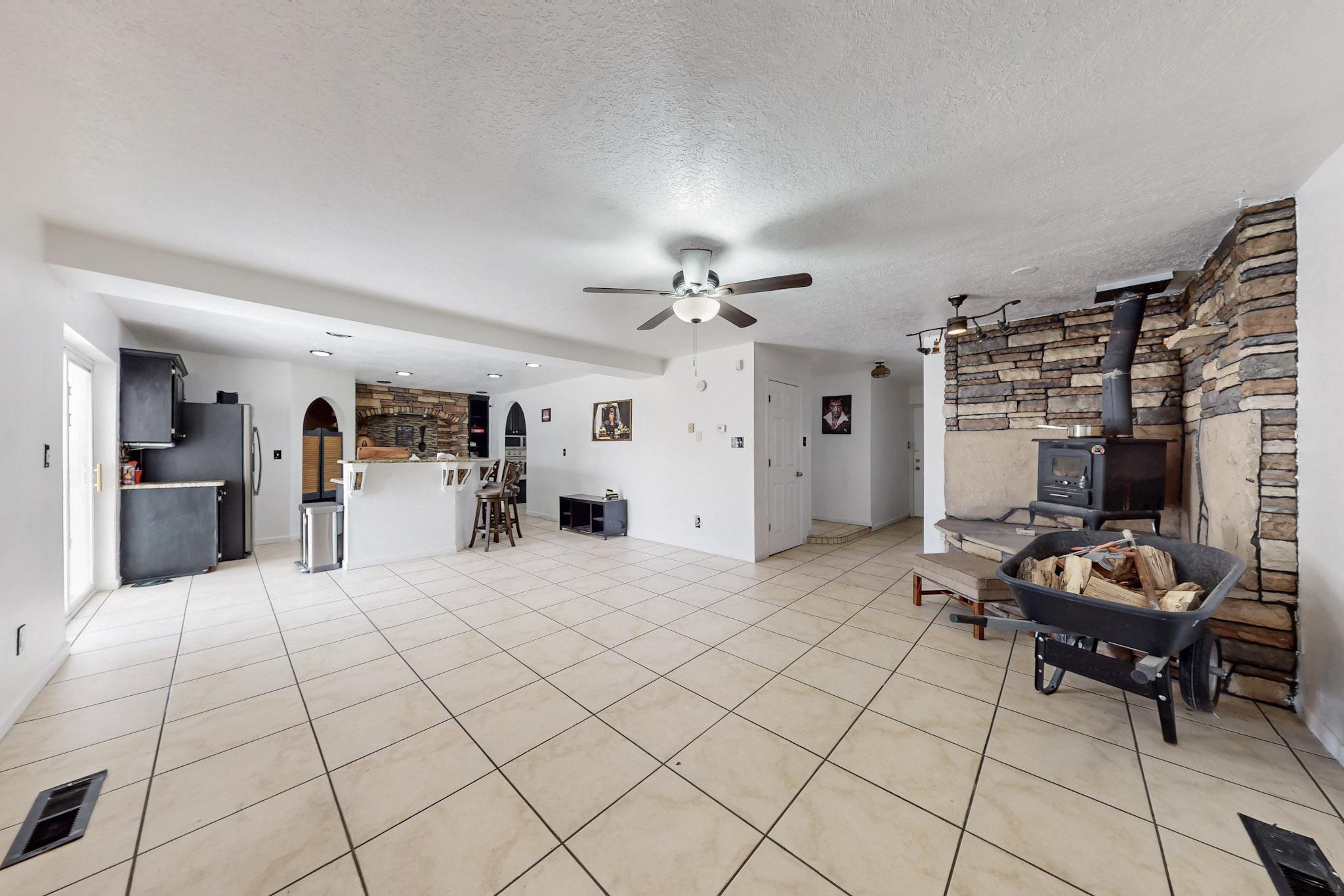 3008 Corona Drive, Albuquerque, New Mexico image 8