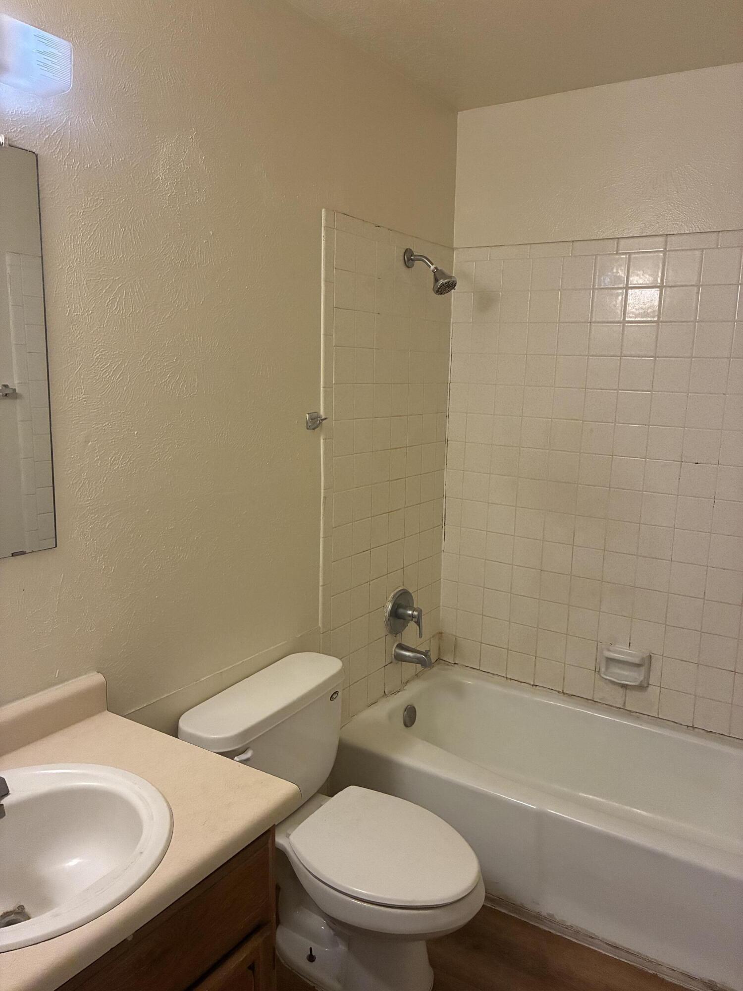 538 Ortiz Drive SE