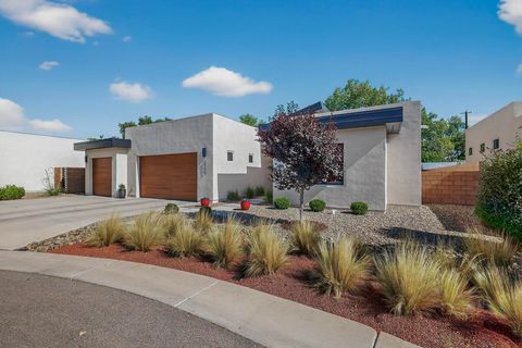 Photo of 3305 Maxum Lane NW, Albuquerque, NM 87104 (MLS # 1103017)