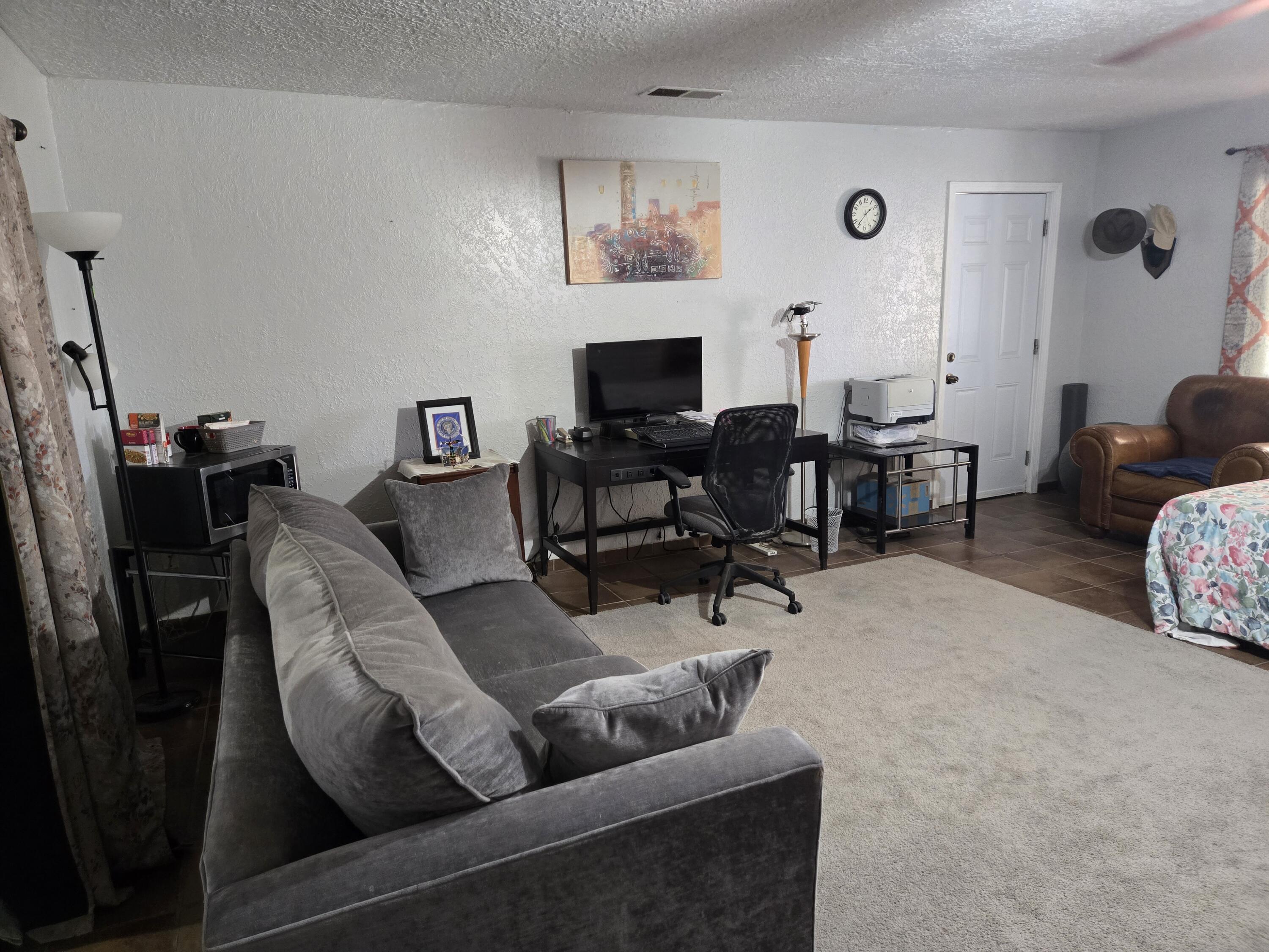 908 W Chavez Avenue, Belen, New Mexico image 47