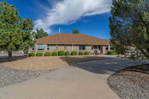 Photo of 5003 Russell Drive NW, Albuquerque, NM 87114 (MLS # 1112473)