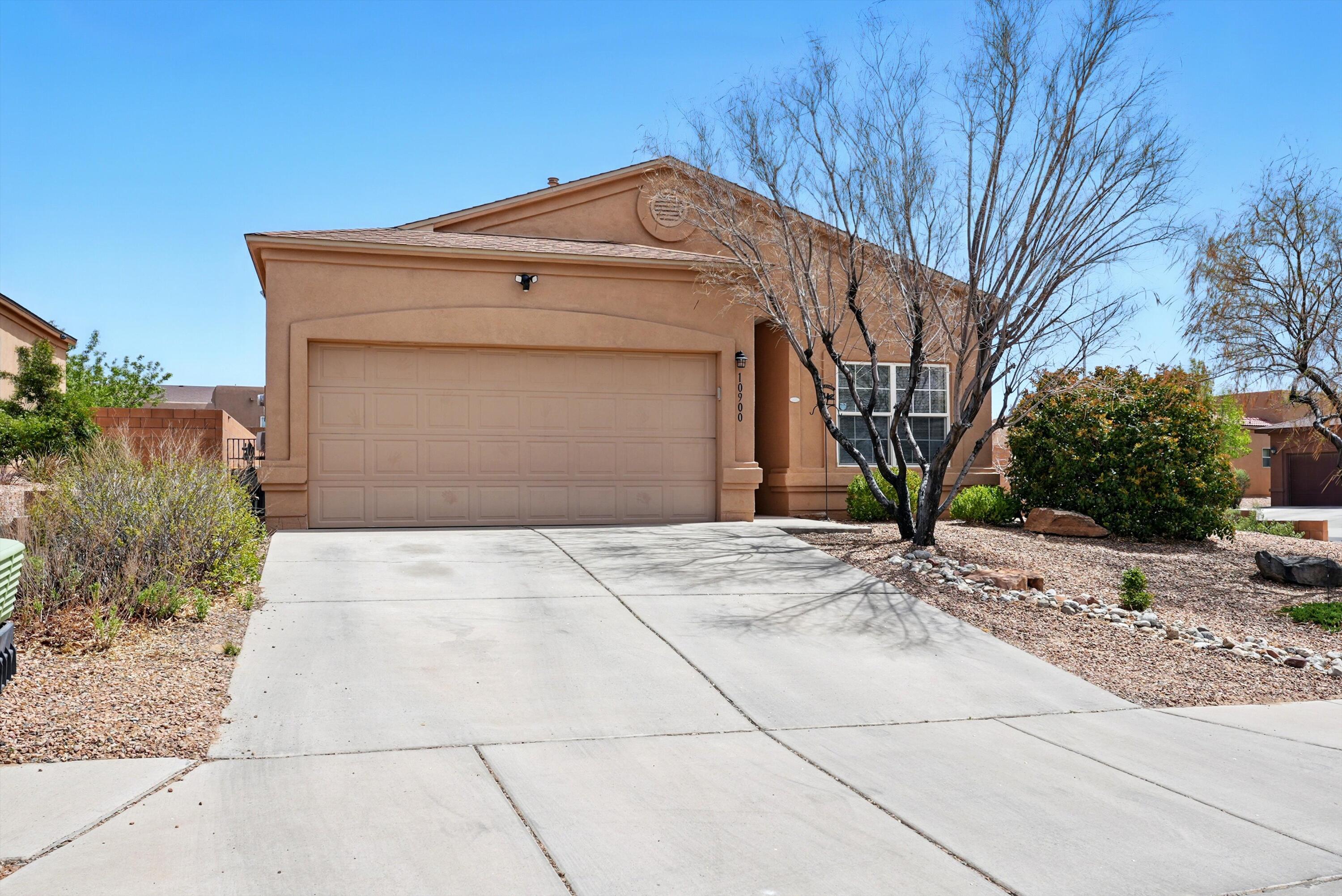 10900 Anador Court, Albuquerque, New Mexico image 1