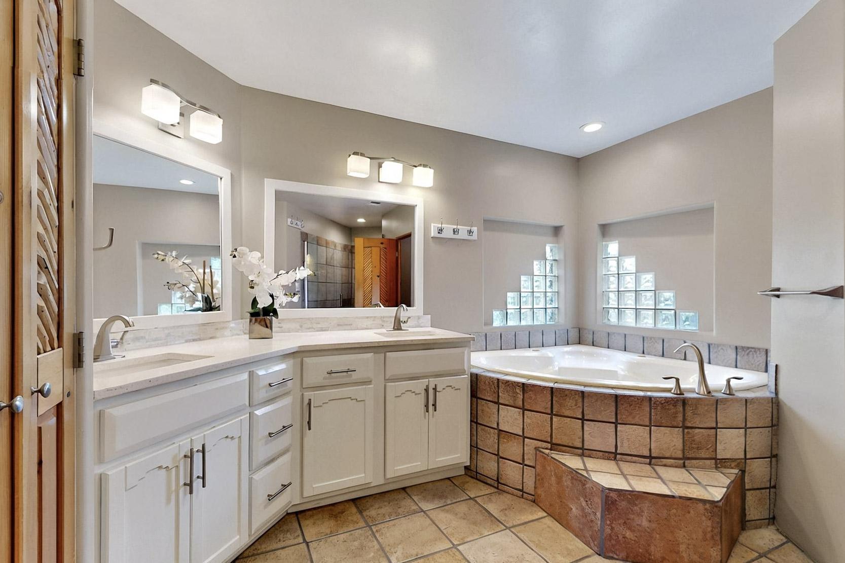 4700 Quaker Heights Place, Albuquerque, New Mexico image 26