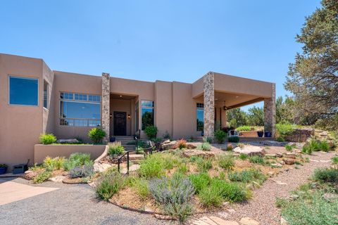 Photo of 2 CONCHA Court, Sandia Park, NM 87047 (MLS # 1086677)